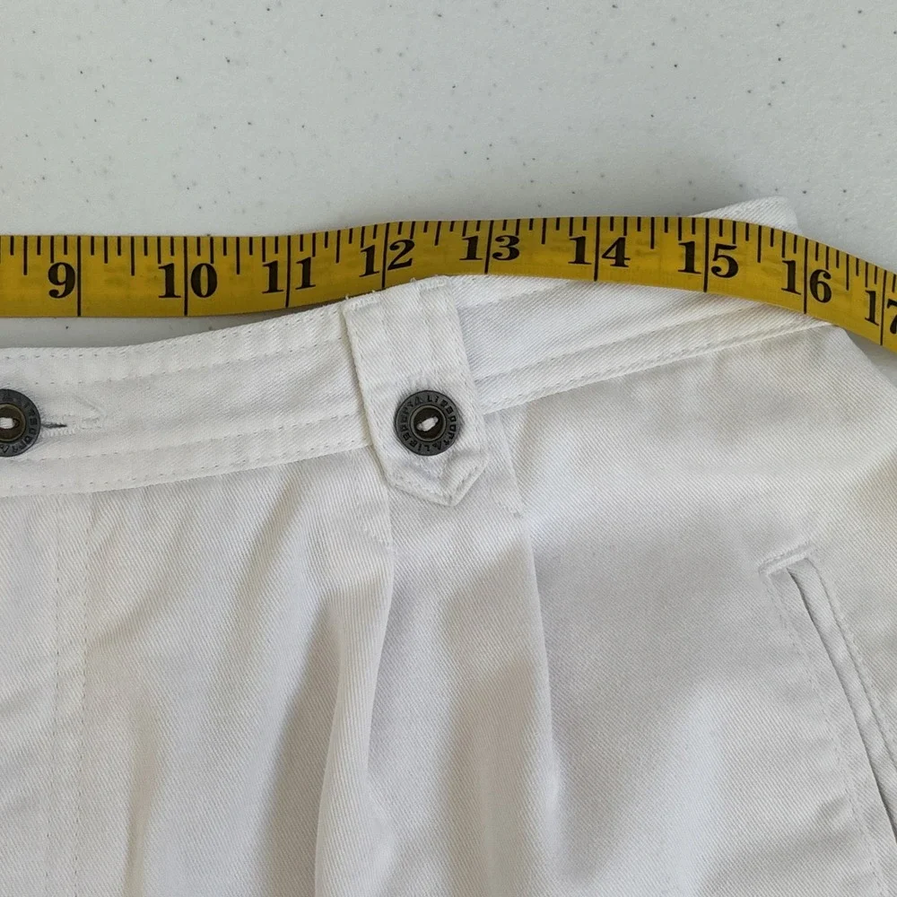 Liz Claiborne Lizsport Women's‎ Petite 16 White Pleated Boyfriend Shorts